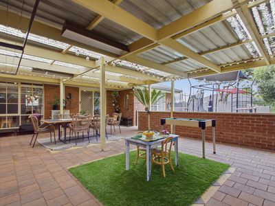 6 Brett Court, Sale