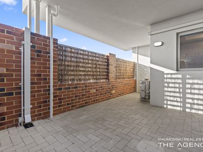 2 / 8 Peppering Way, Westminster