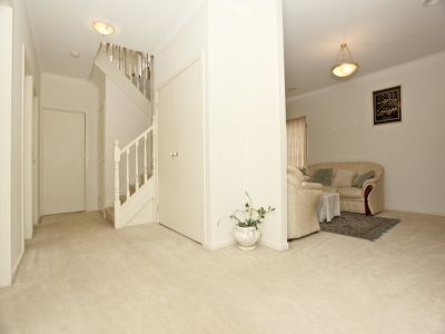 18 St James Wood Drive, Tarneit