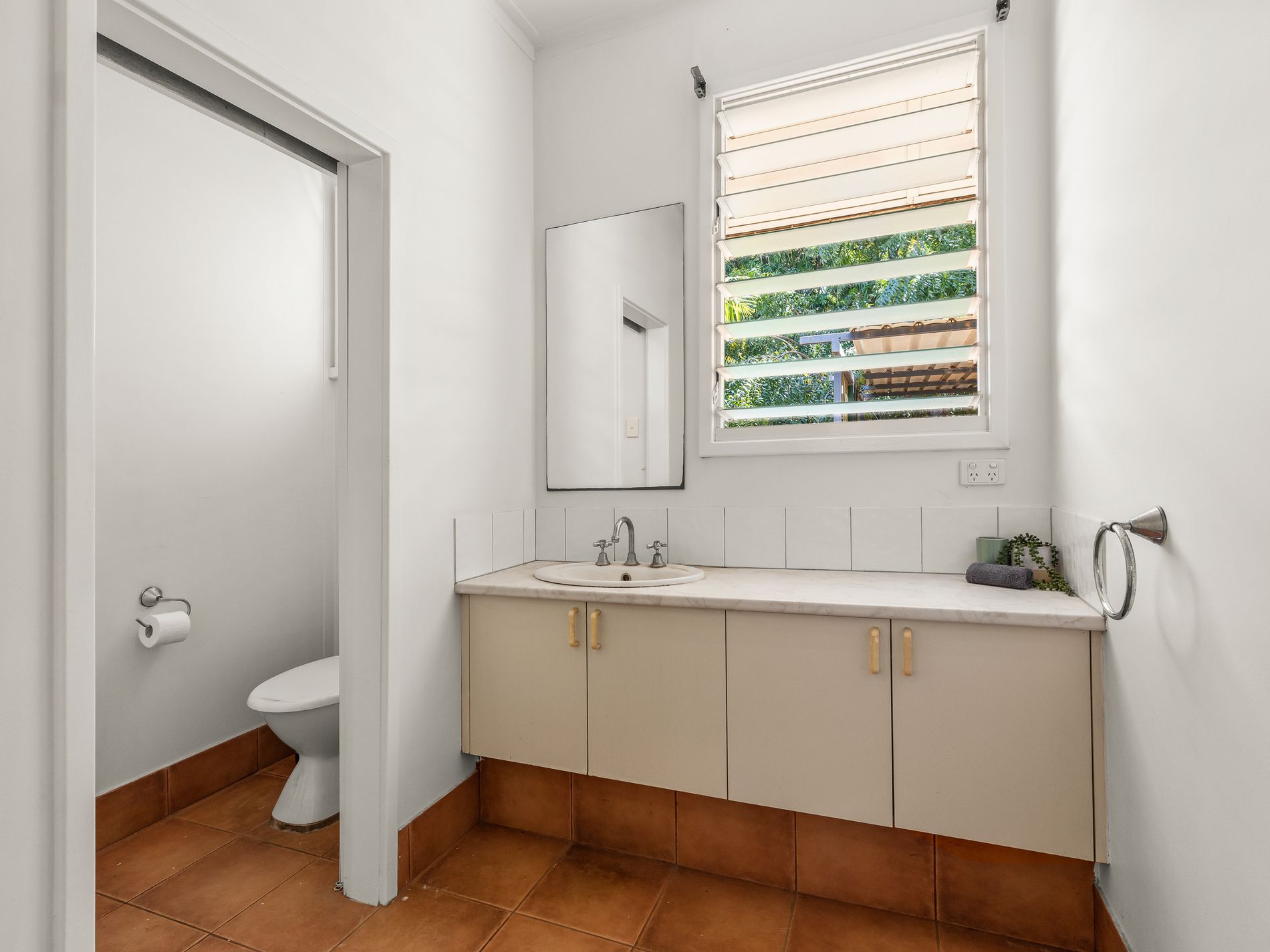 16 Anne Street, Broome