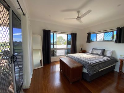 64 Cove Boulevard, River Heads