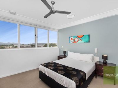 27 / 2-4 Kingsway Place, Townsville City