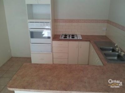 6 The Mews, Hampton Park