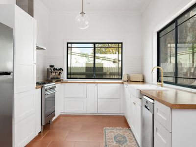 26 Collins Street, Piccadilly