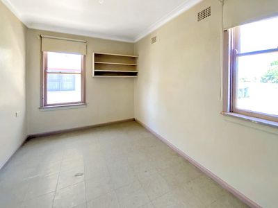 34 Scrivener Street, Forbes