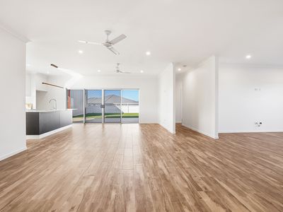 99 Logan Road, Innes Park