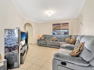 14 Carandini Street, St Helens Park