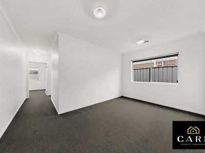 18 Arbourlea Boulevard, Cranbourne North