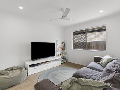 6 Fernwood Road, Morayfield