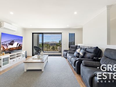 2 Helensburch Passage, Cranbourne West