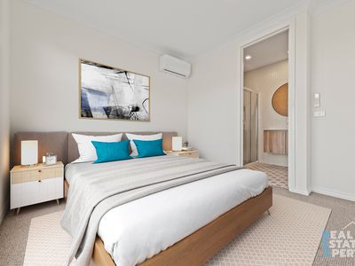 2 / 5 Sylvanwood Crescent, Narre Warren