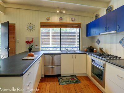 5 Honeysuckle Drive, Montville
