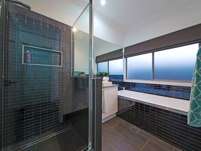 2 Feathertail Place, Gumdale