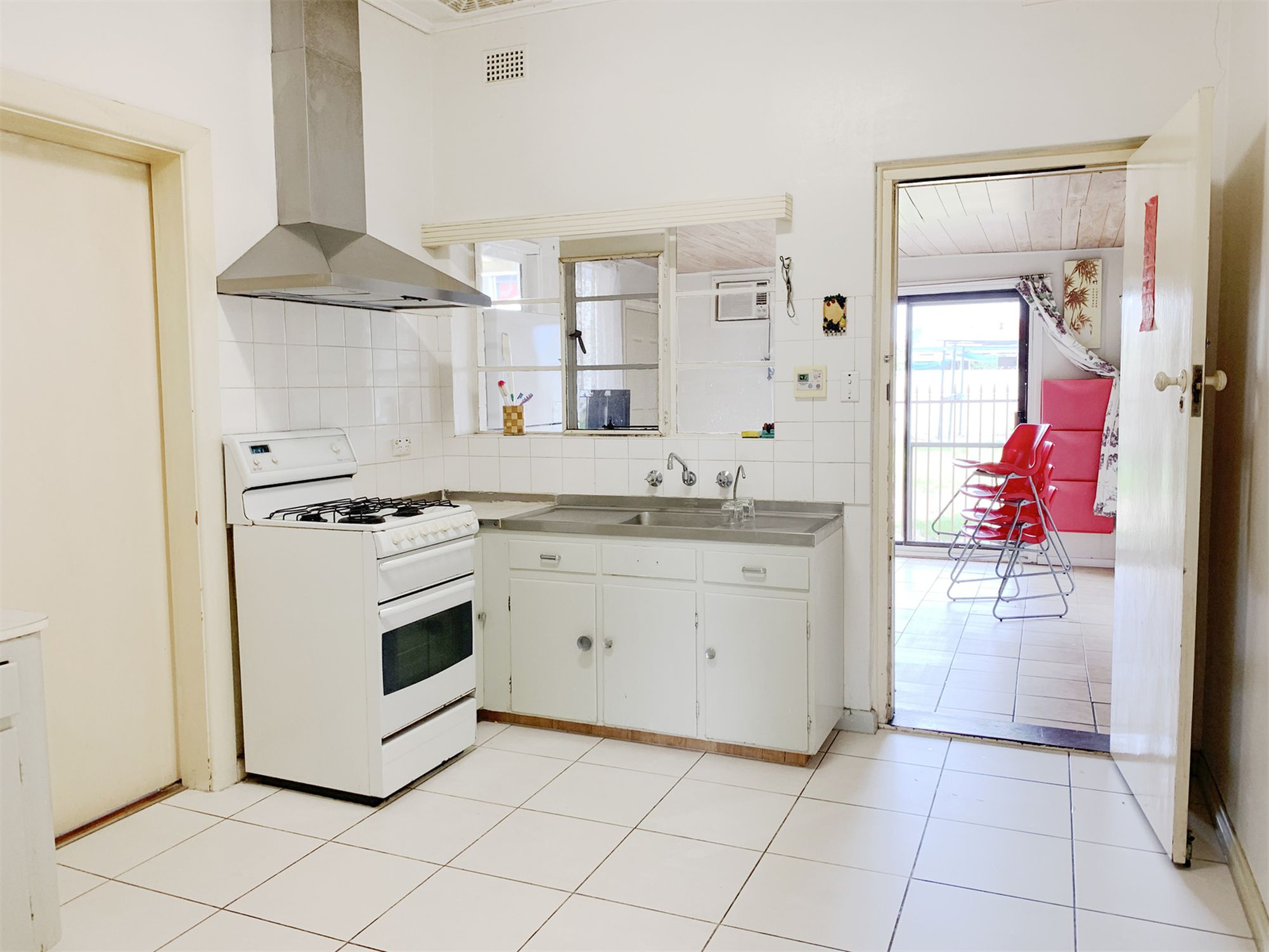 8 Passmore Street, West Richmond
