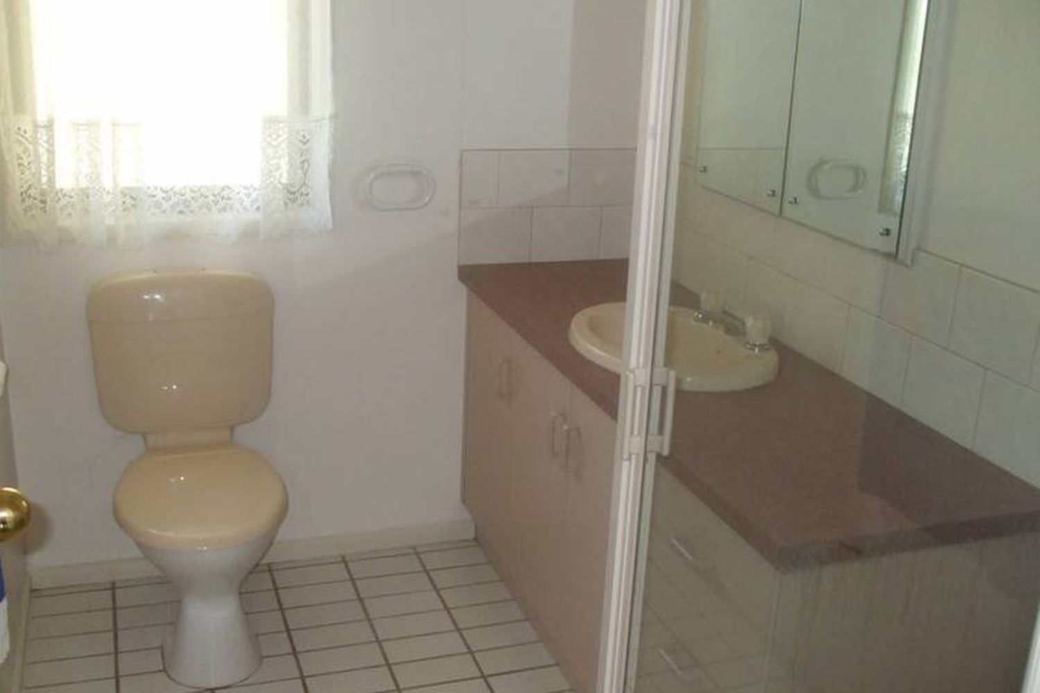 22 Drummond Street For Rent, Horsham