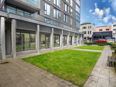 801 / 166 Victoria Street, Te Aro