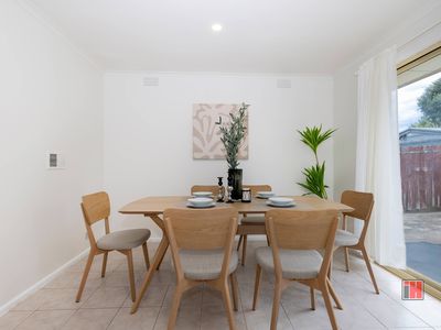 52 Windsor Crescent, Bundoora