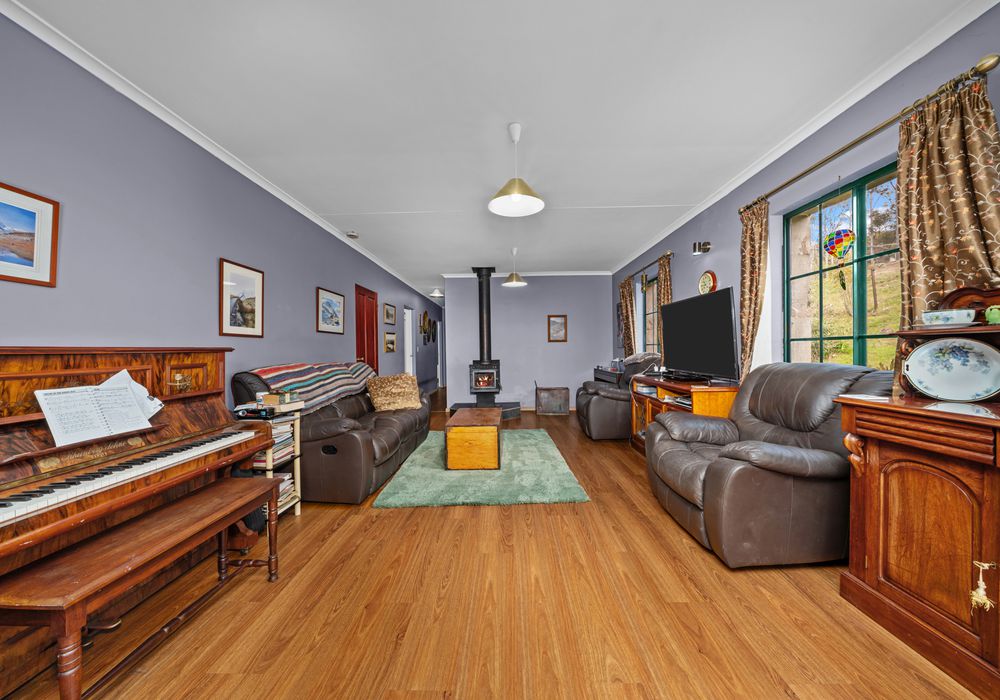 523 Yarlington Road, Colebrook