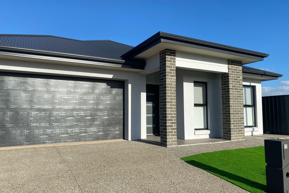 12 Cassetta Street, Angle Vale