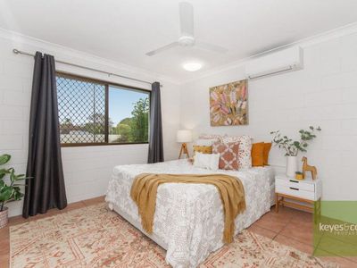 24 Larkspur Crescent, Annandale