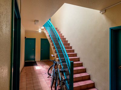 10 / 32 Little Street, Manunda