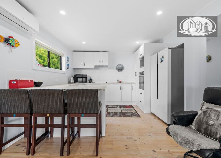 17 Beach Road, Portland