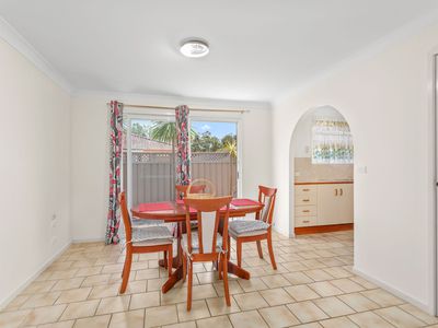 2 / 7 Windsor Place, Tuncurry