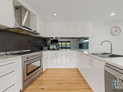 5A Deanswood Road, Hampton Park