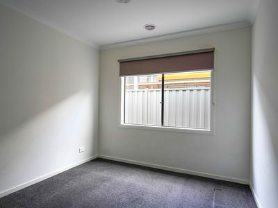 36 Basildon Crescent, Strathtulloh