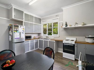24 Simmonds Street, Mount Beauty