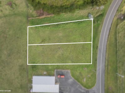 100 Grassy Road, Currie