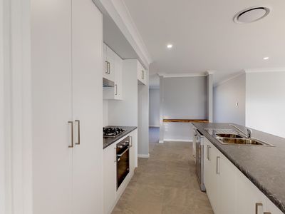 34 Hindmarsh Esplanade, Dubbo