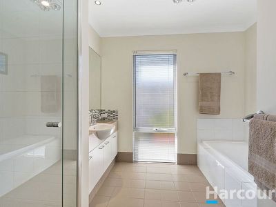 8 Sunny Close, Yanchep