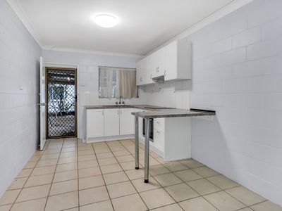 1 / 282 Lake Street, Cairns North