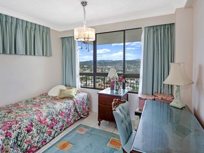 16F / 973 Gold Coast Highway, Palm Beach
