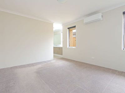 11 Barbon Lane , Baldivis