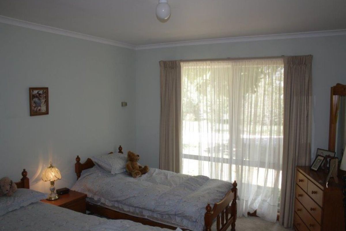 11 Smythe Street, Avenel