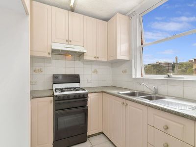 18 / 62 Mascot Drive, Eastlakes