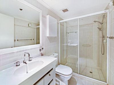78 ‘Atlantis West’ 2 Admiralty Drive , Paradise Waters