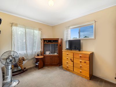 16 Hazzard Street, Centenary Heights