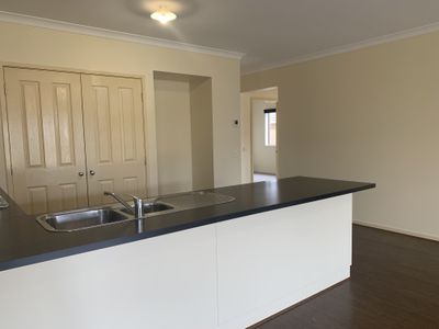 39 Paraffin Drive, Leopold