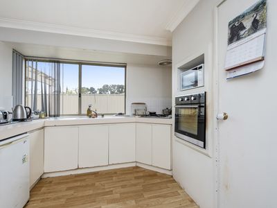 9 Murchison Road, Cooloongup