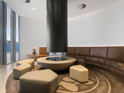 901 / 81 South Wharf Drive, Docklands