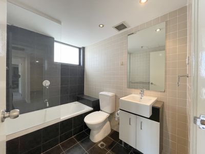 1701 / 140 Church Street, Parramatta