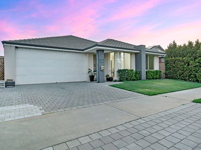 11 Sapwood Grove, Whitby