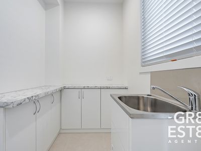 2a & 2b Evelyne Avenue, Cranbourne