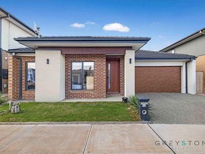 12 Reservoir Road, Fraser Rise
