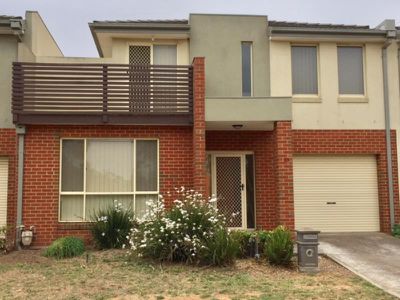 33 Almond Close, Werribee