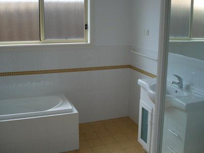 2 / 8 Helen Street, Warilla