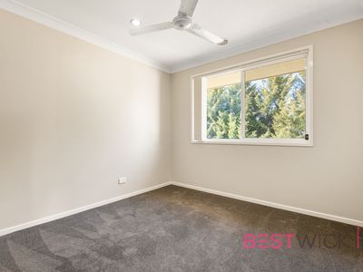 2 Lovejoy Avenue, Blayney